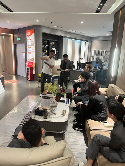 瀾塔藝術(shù)涂料走進(jìn)東莞尚品宅配,為用戶提供個(gè)性化墻面解決方案